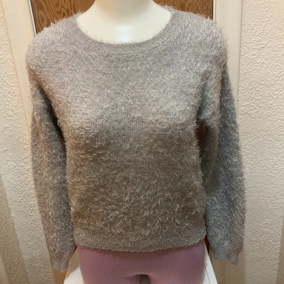 Forever21 Fuzzy Texture Knit Sweater - Picture 3 of 10